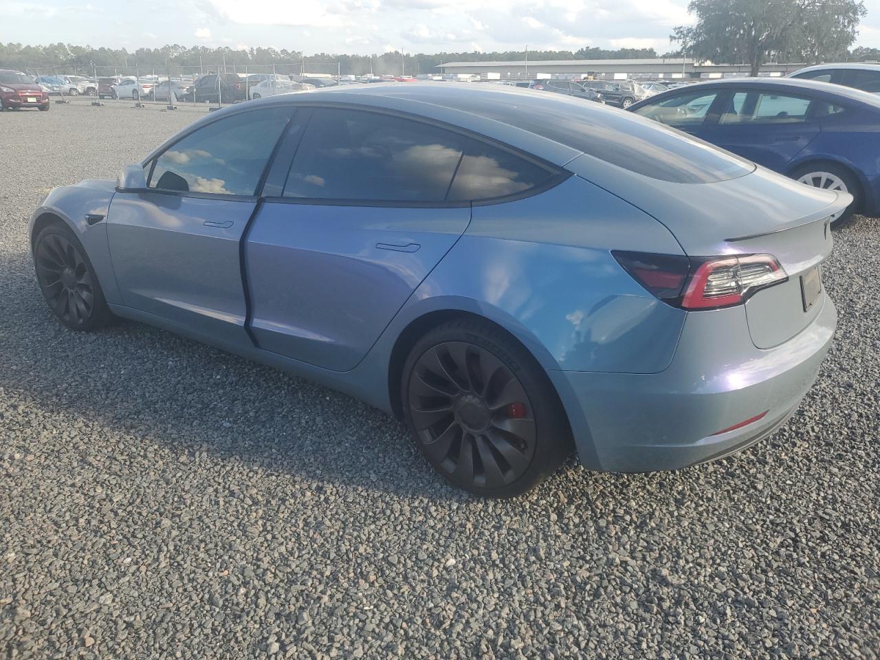 5YJ3E1EC8MF056511 2021 TESLA MODEL 3 - Image 2