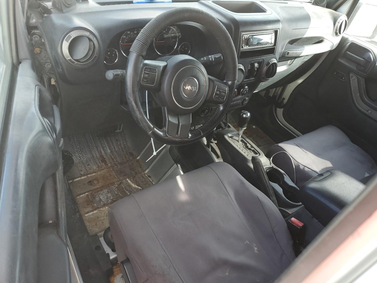 2011 Jeep Wrangler - Image 8