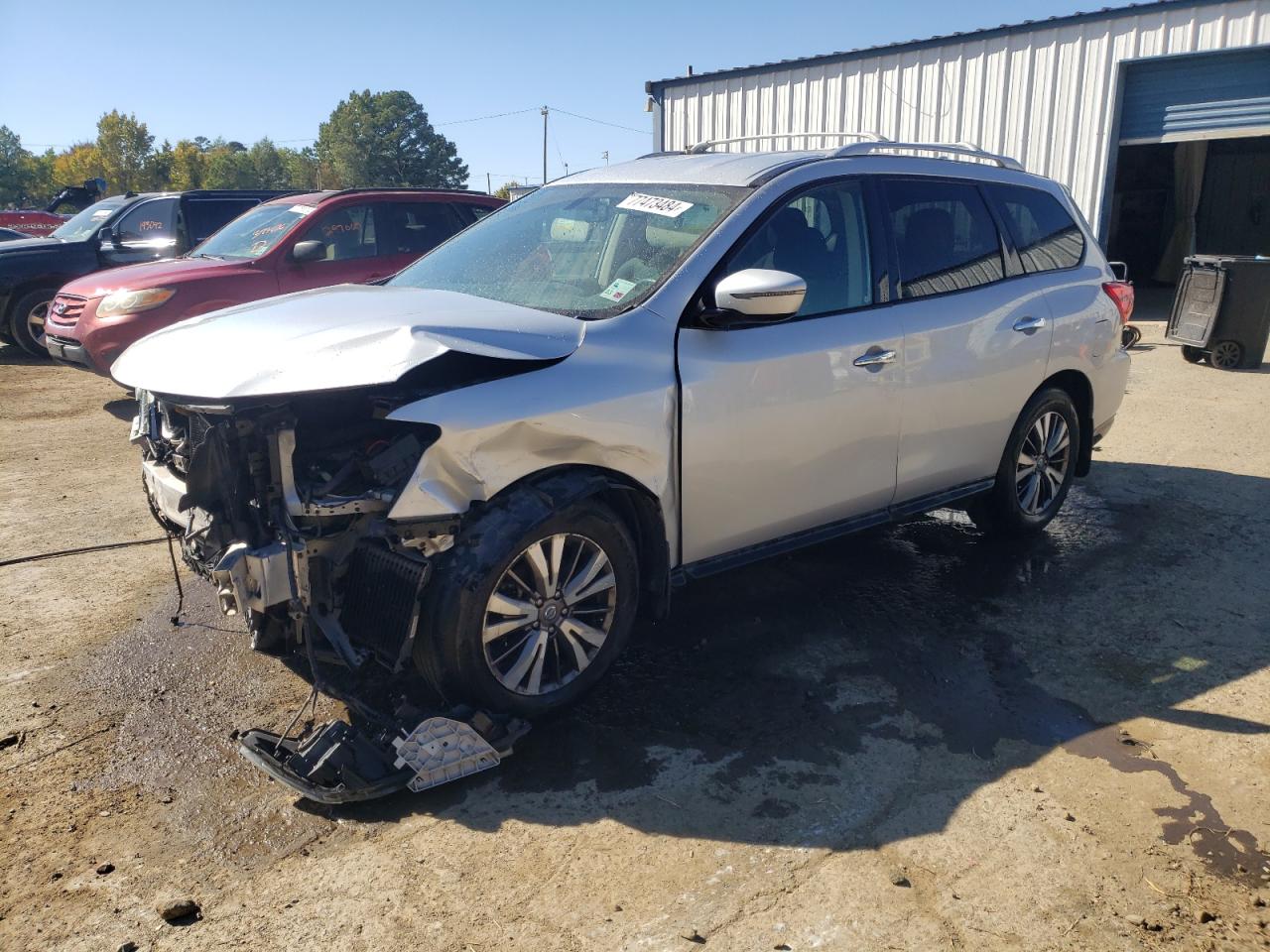 2019 Nissan Pathfinder - Image 1