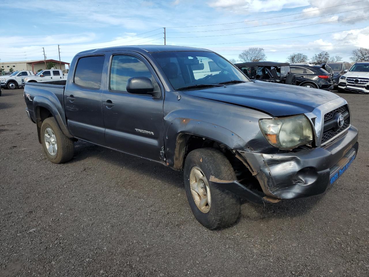 2011 Toyota Tacoma - Image 4