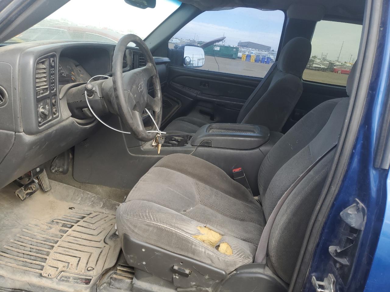 2004 Chevrolet Silverado - Image 7