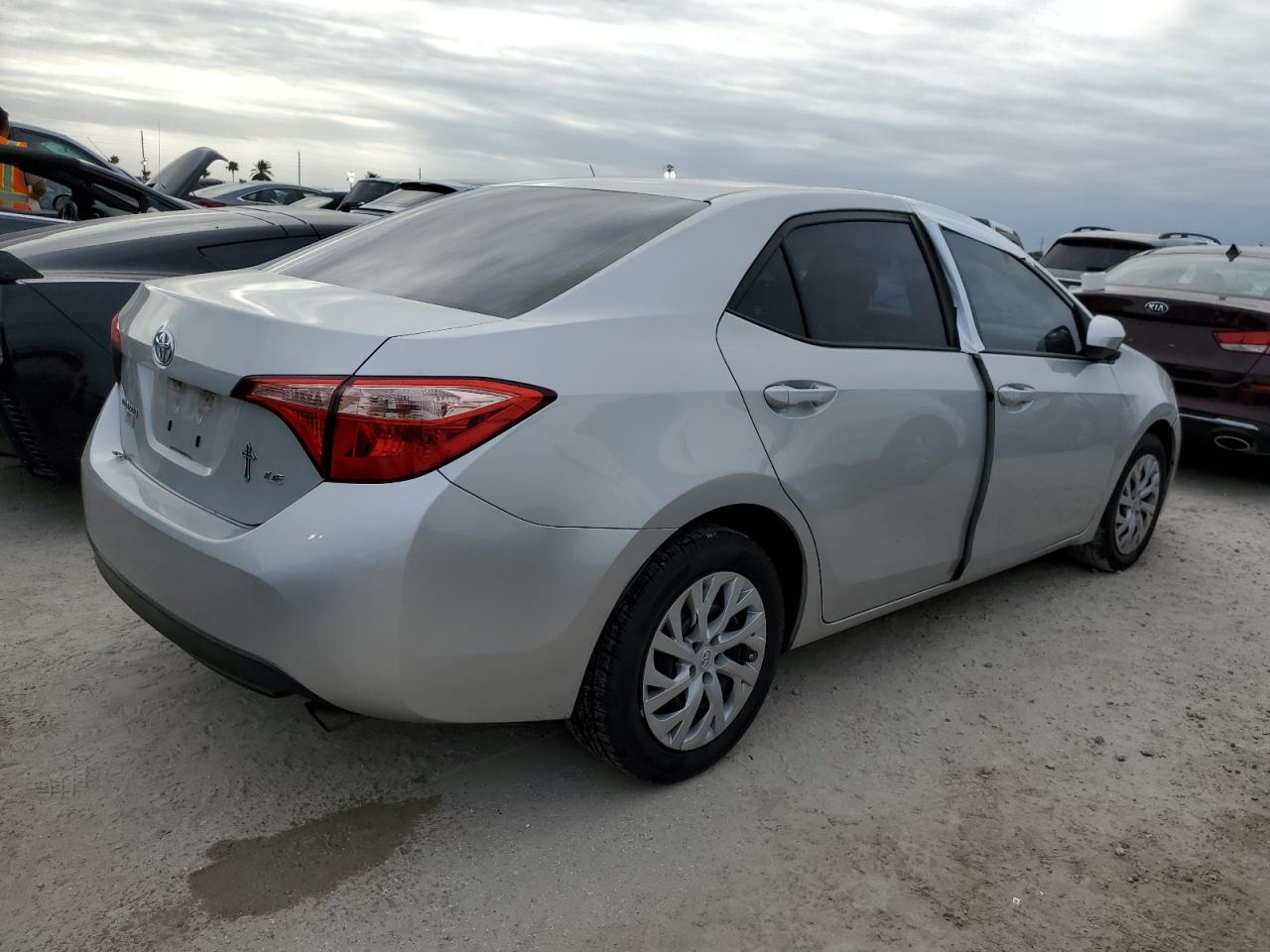 2019 Toyota Corolla - Image 3