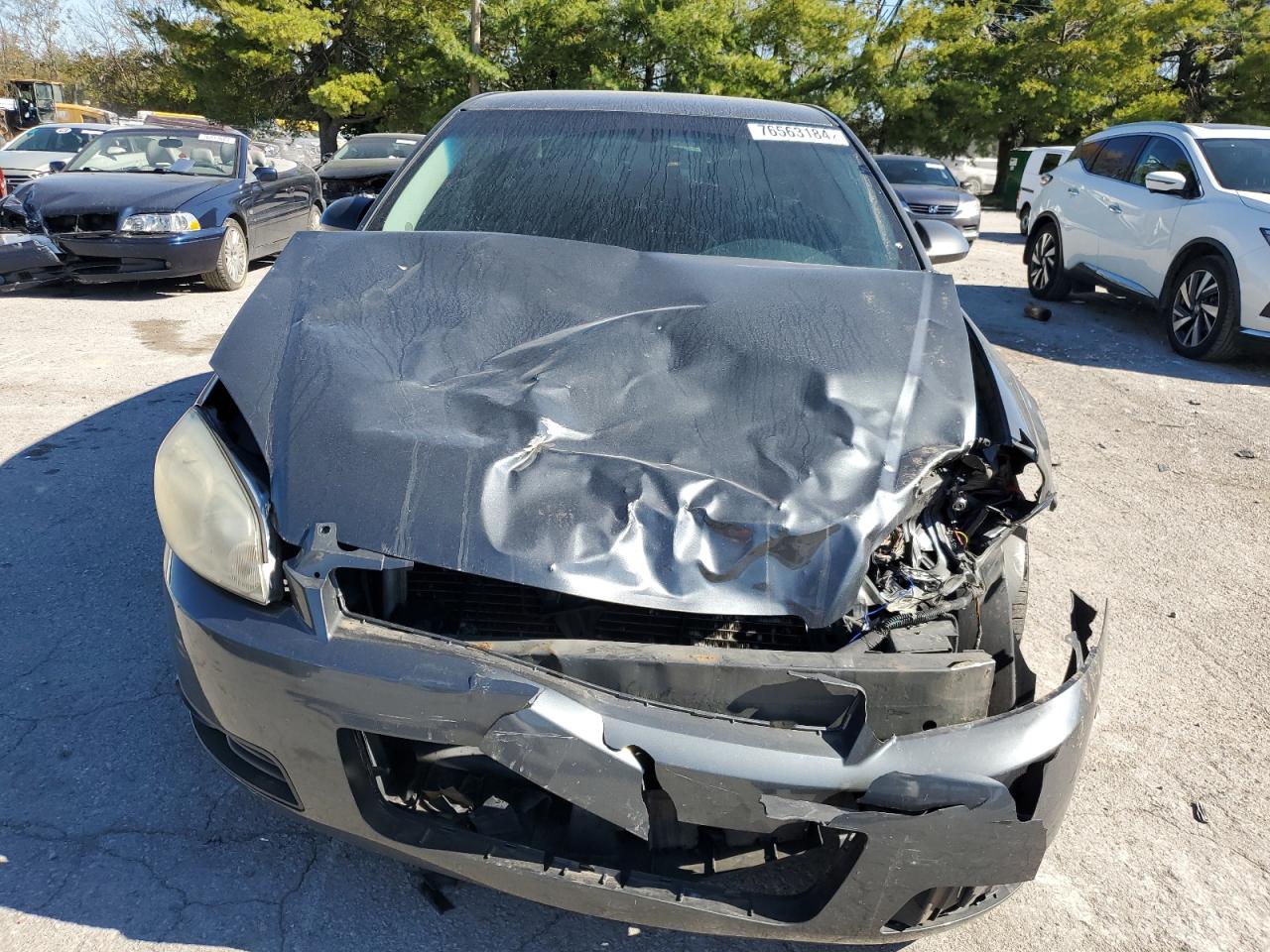 2011 Chevrolet Impala - Image 5