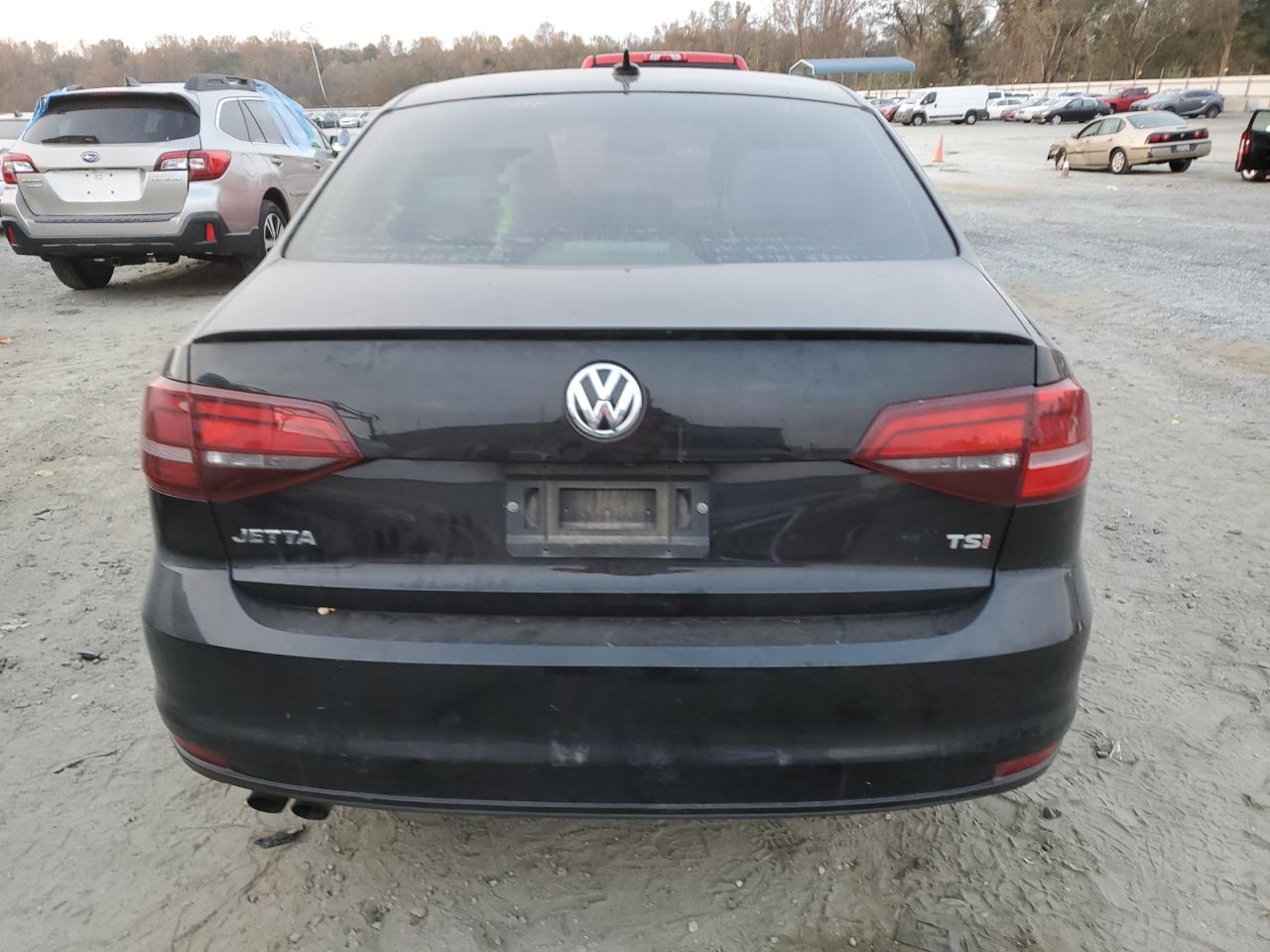 2016 Volkswagen Jetta - Image 6