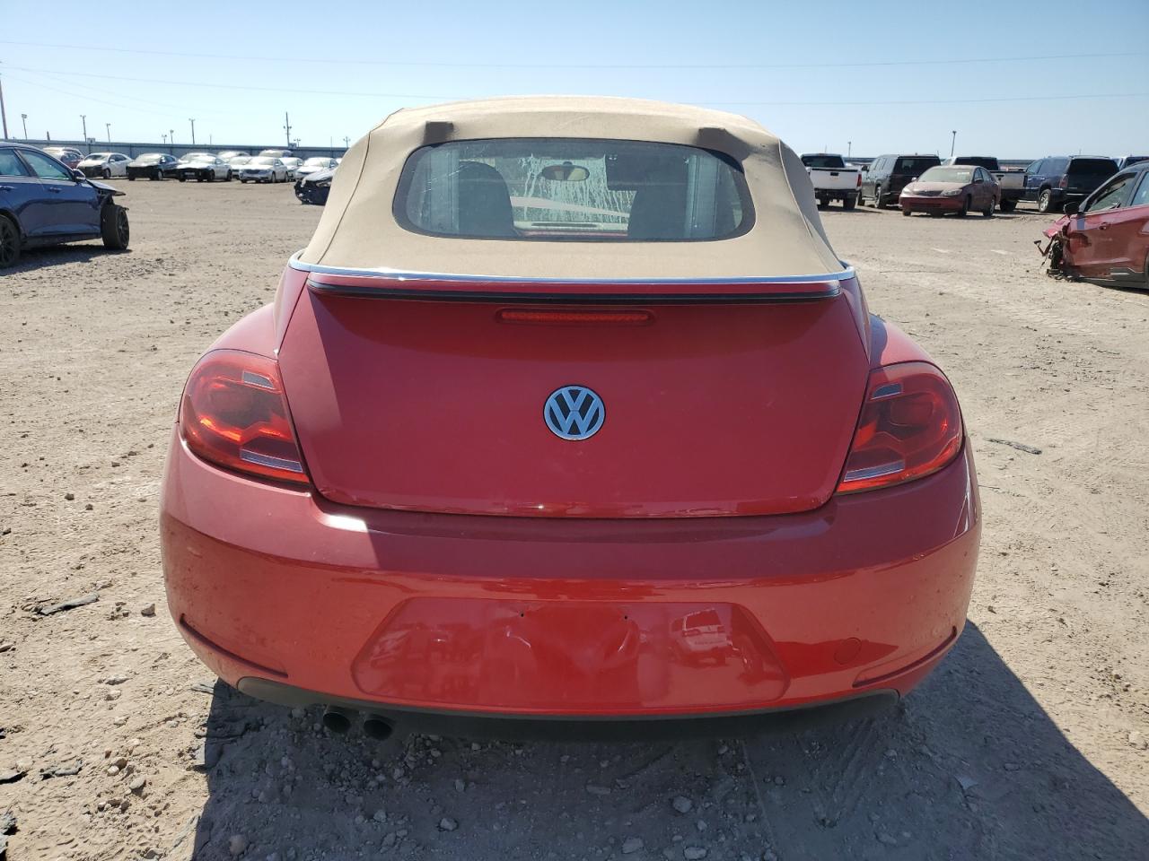 3VW507AT2FM820879 2015 Volkswagen Beetle 1.8T