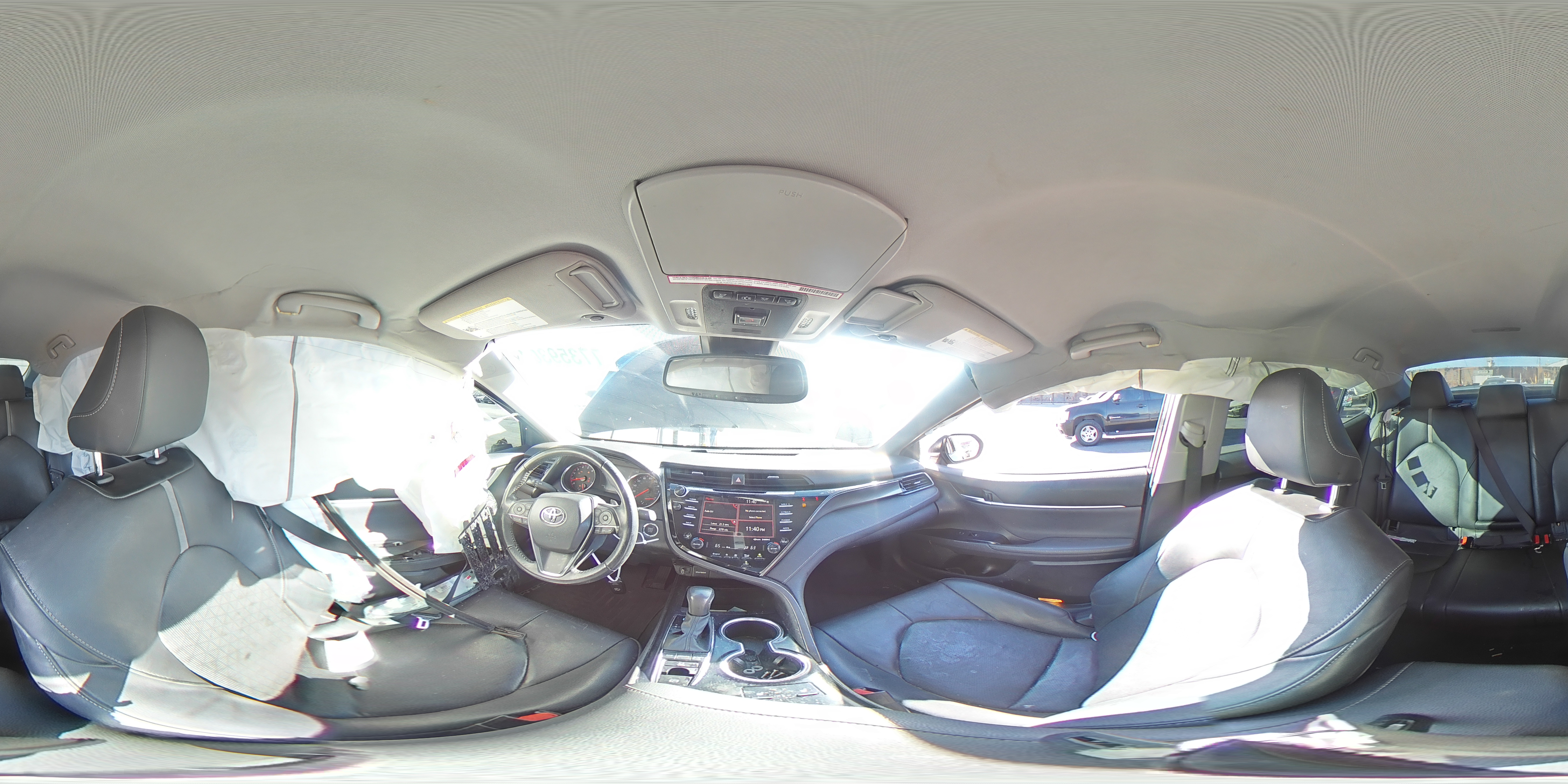 2020 Toyota Camry - Image 13