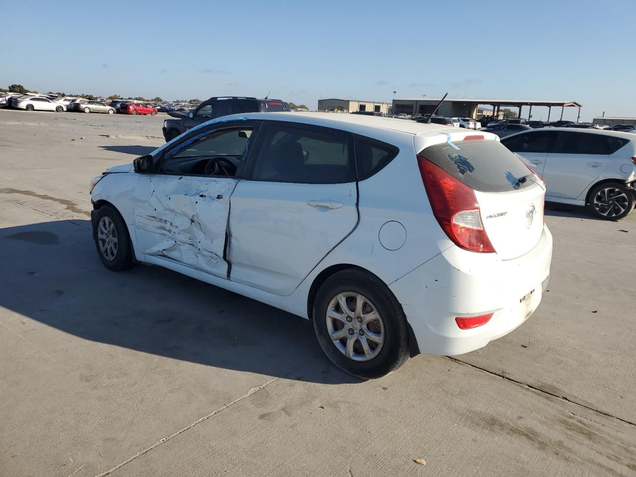 2014 Hyundai Accent - Image 2