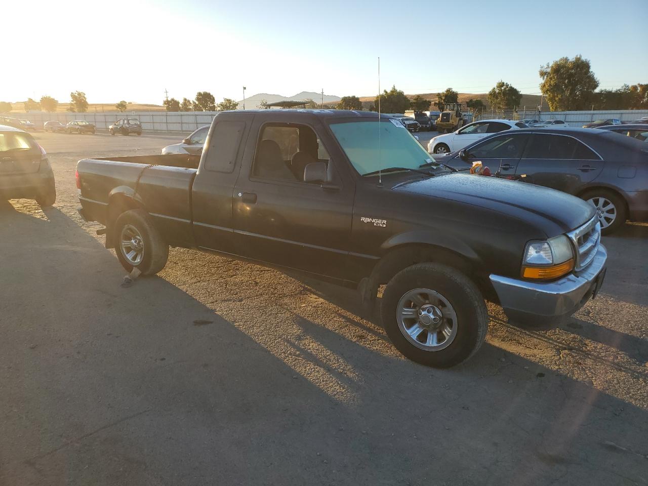 2000 Ford Ranger Super Cab VIN: 1FTYR14C1YPC15070 Lot: 75469244