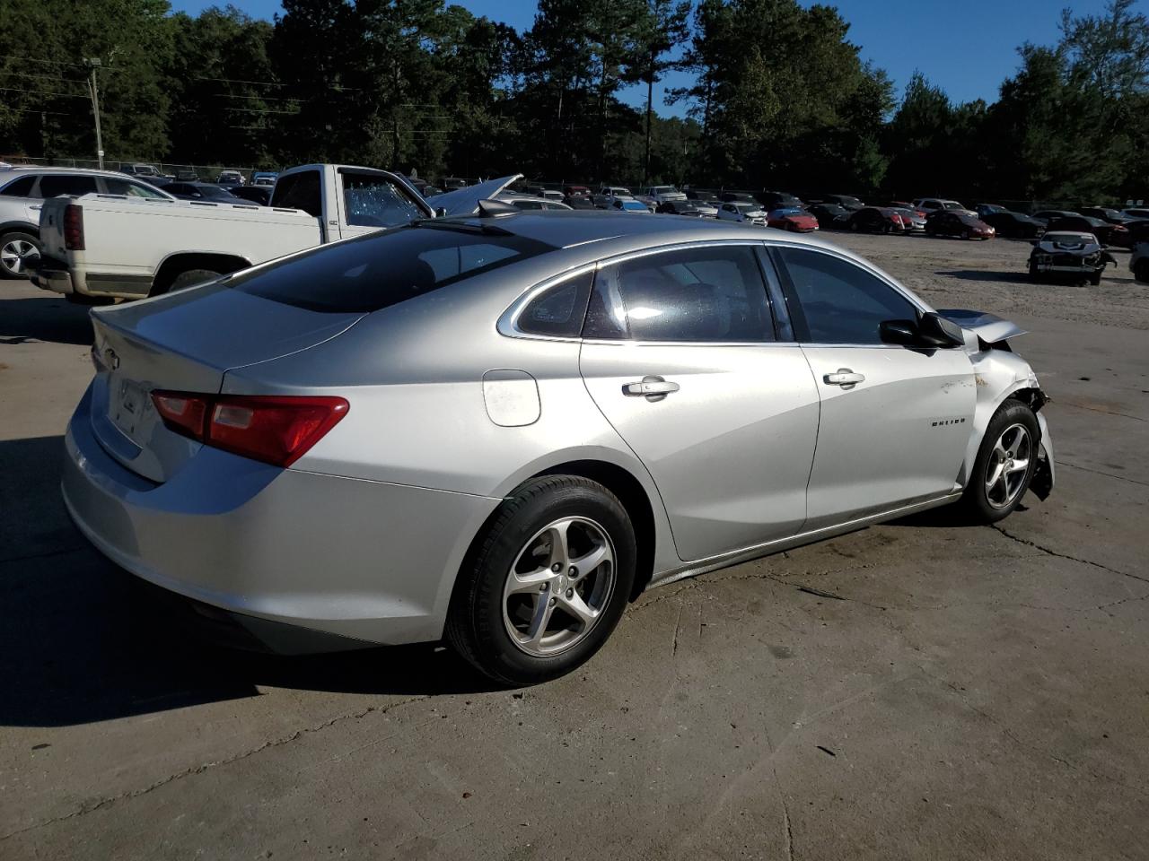 2016 Chevrolet Malibu - Image 3