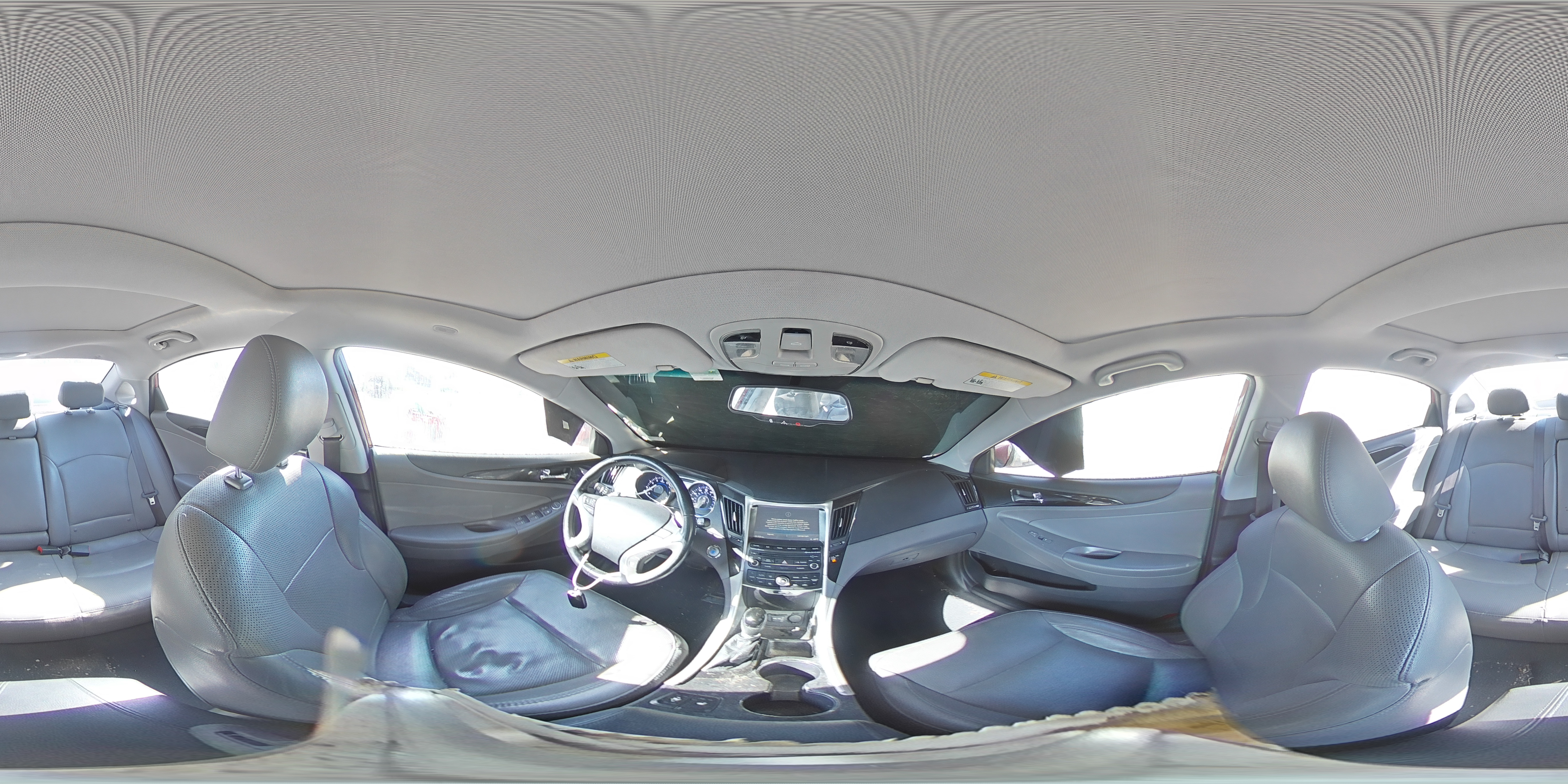 2014 Hyundai Sonata - Image 13