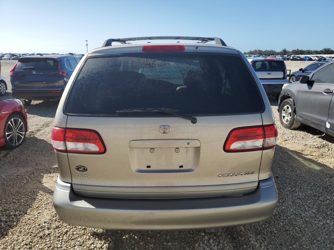 2002 Toyota Sienna Le VIN: 4T3ZF13C62U495093 Lot: 73634214