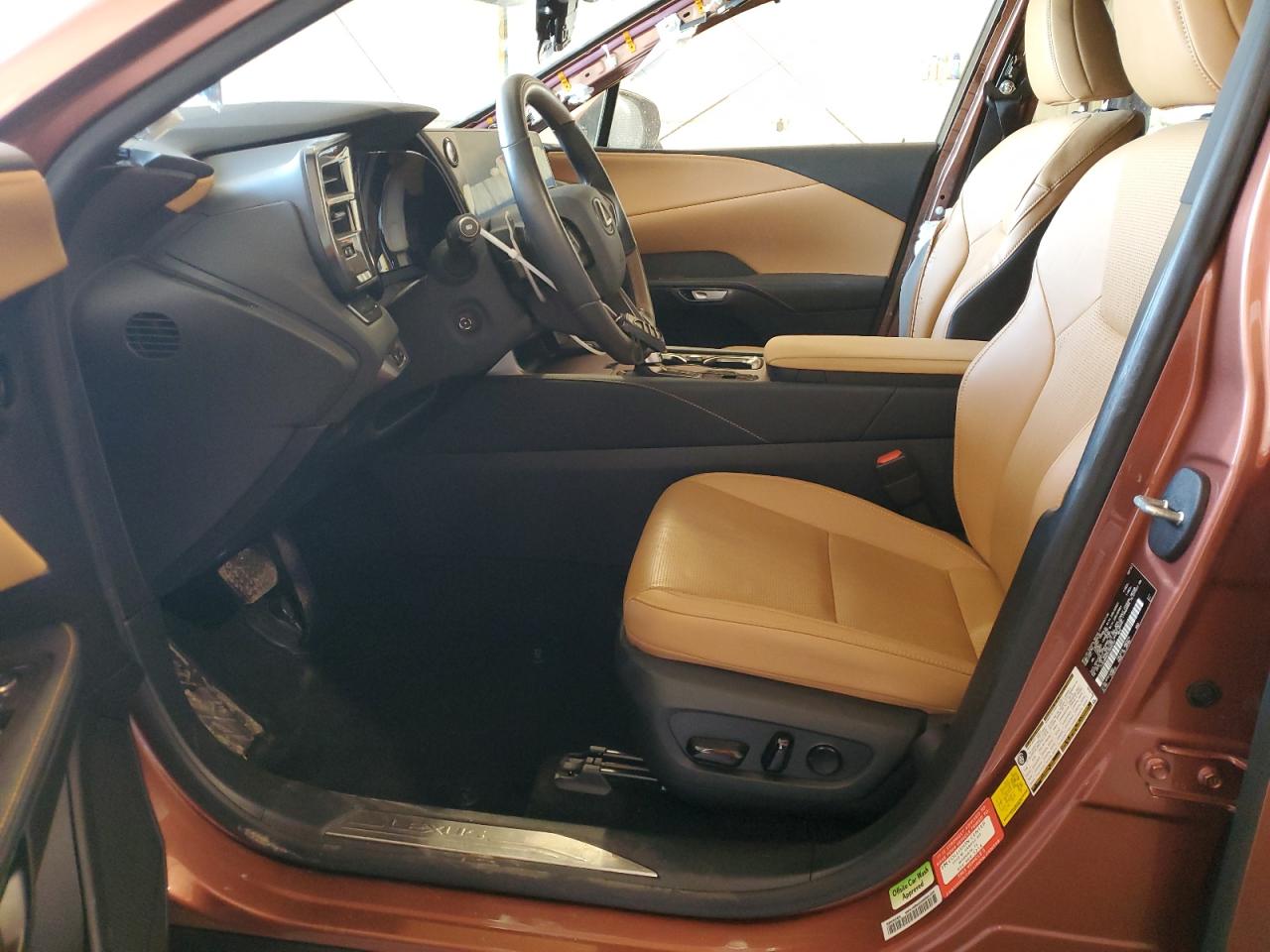 2023 Lexus RX - Image 7
