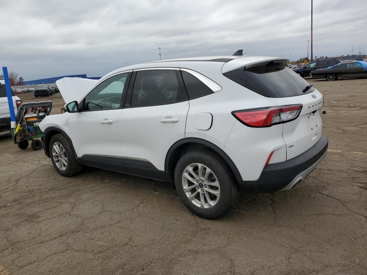 2020 Ford Escape - Image 2