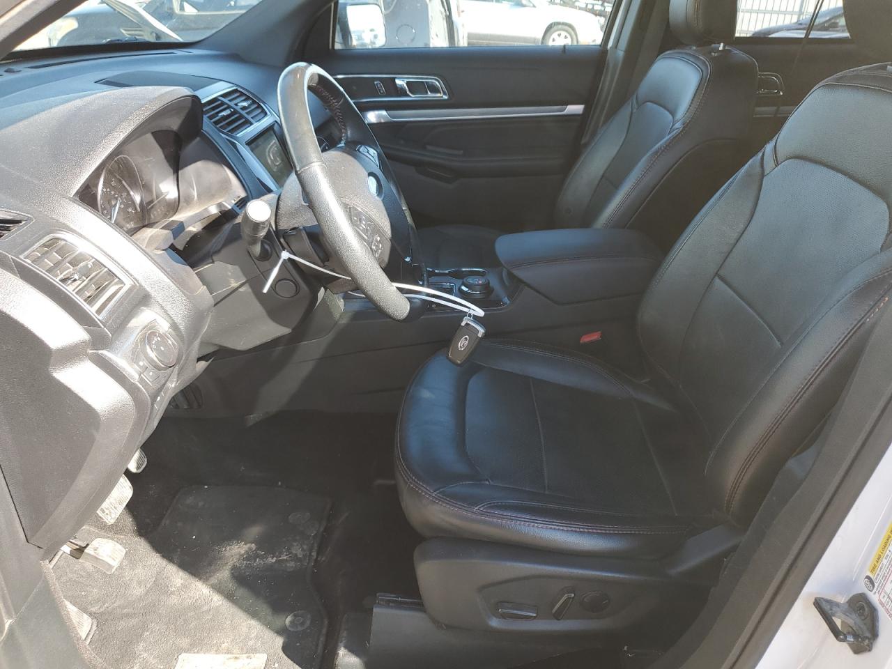2019 Ford Explorer - Image 7