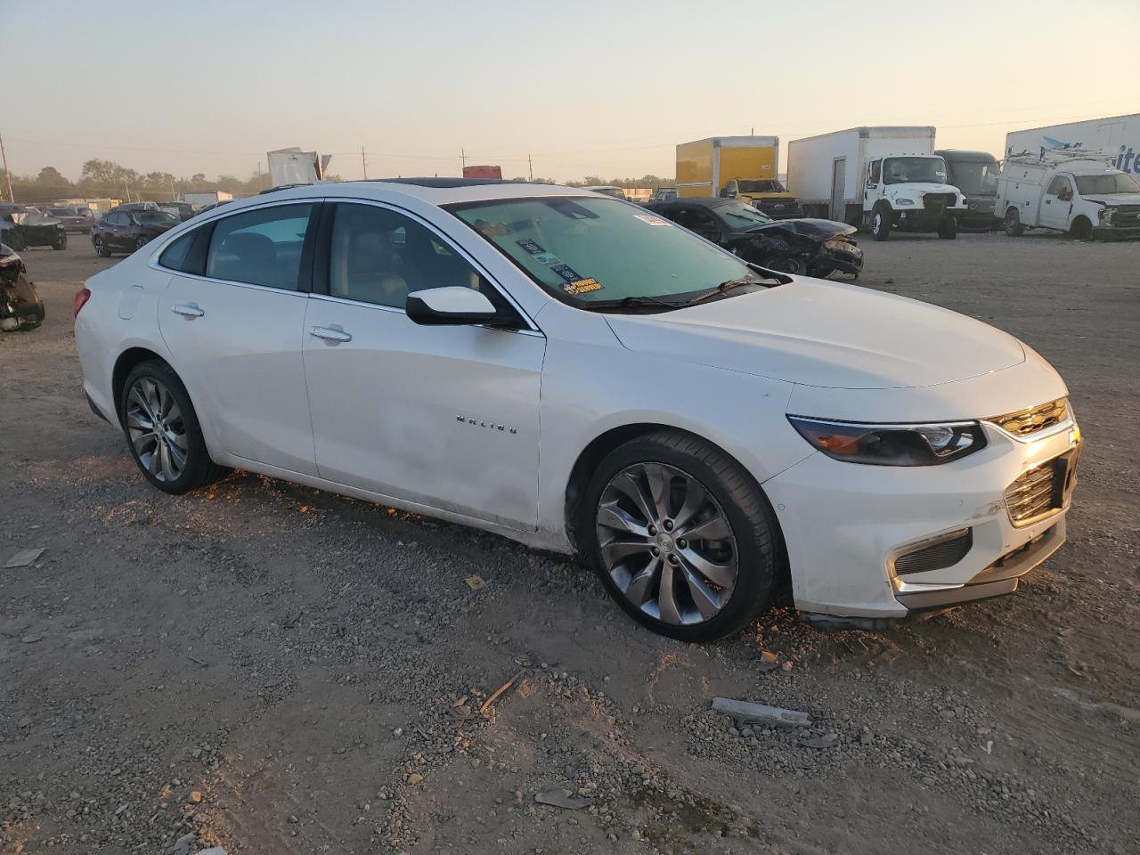 2017 Chevrolet Malibu - Image 4