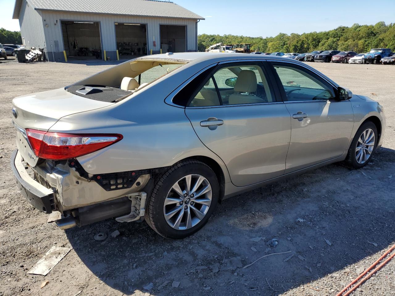 2015 Toyota Camry - Image 3