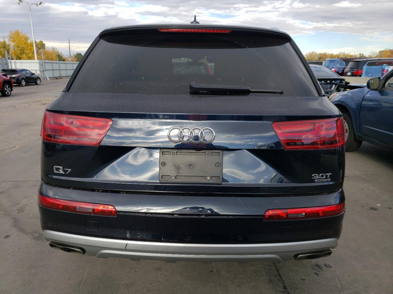 2017 Audi Q7 Premium Plus VIN: WA1LAAF7XHD048320 Lot: 77875404