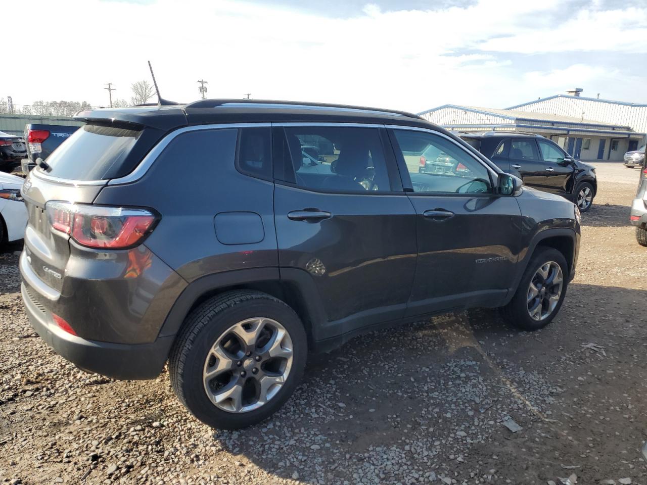 2019 Jeep Compass - Image 3