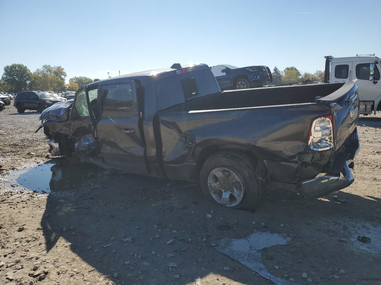 2019 RAM 1500 - Image 2