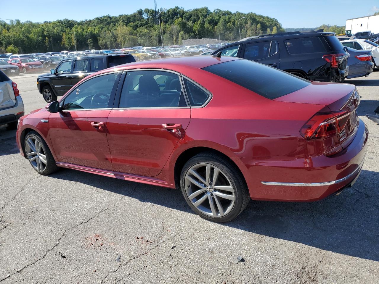 1VWAA7A38JC004684 2018 VOLKSWAGEN PASSAT - Image 2