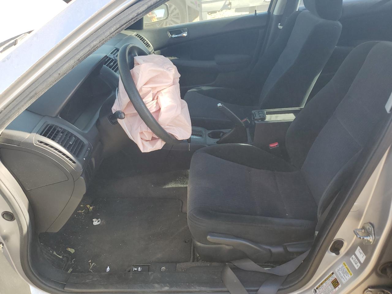 2005 Honda Accord - Image 7