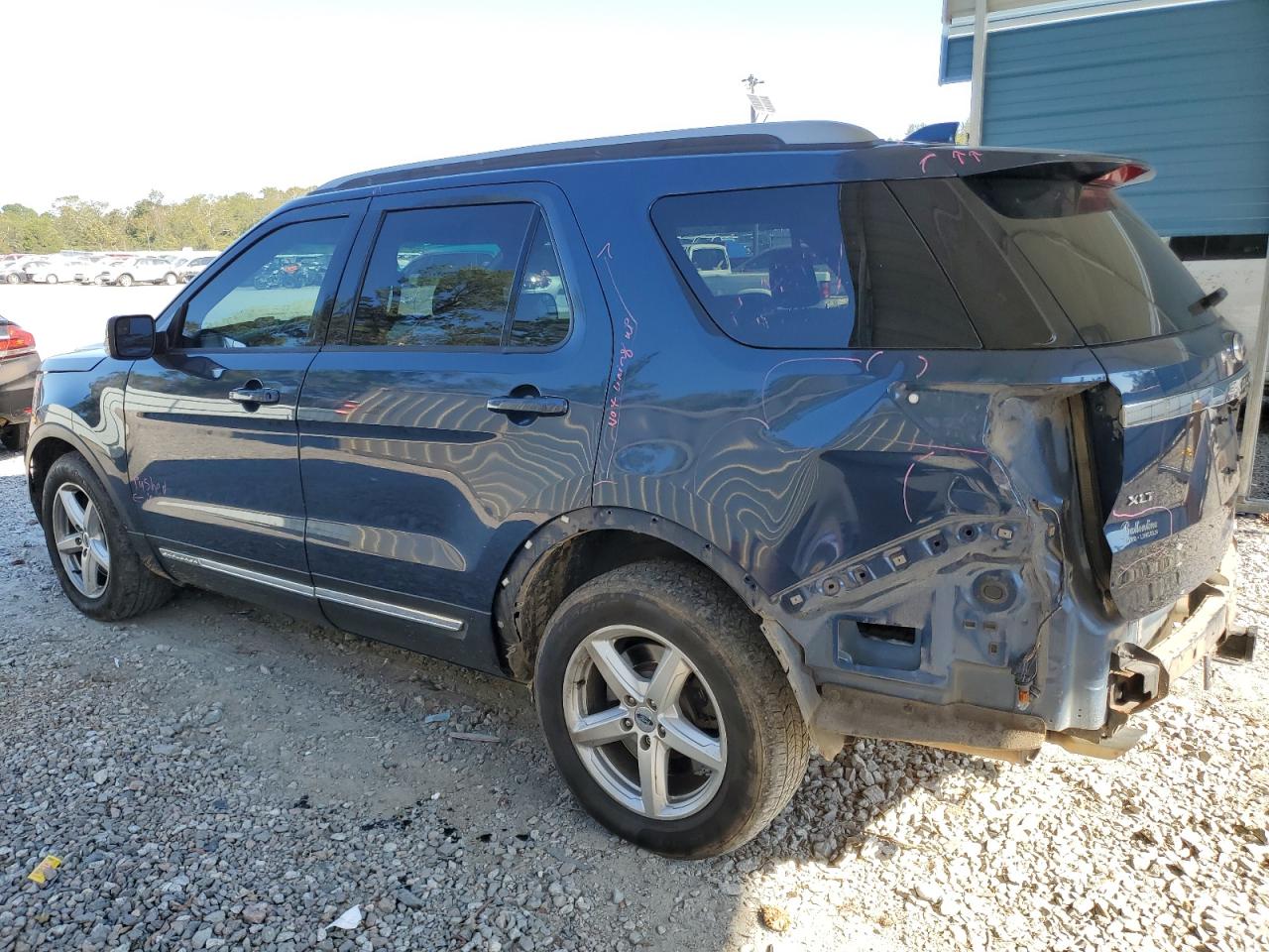 2016 Ford Explorer - Image 2