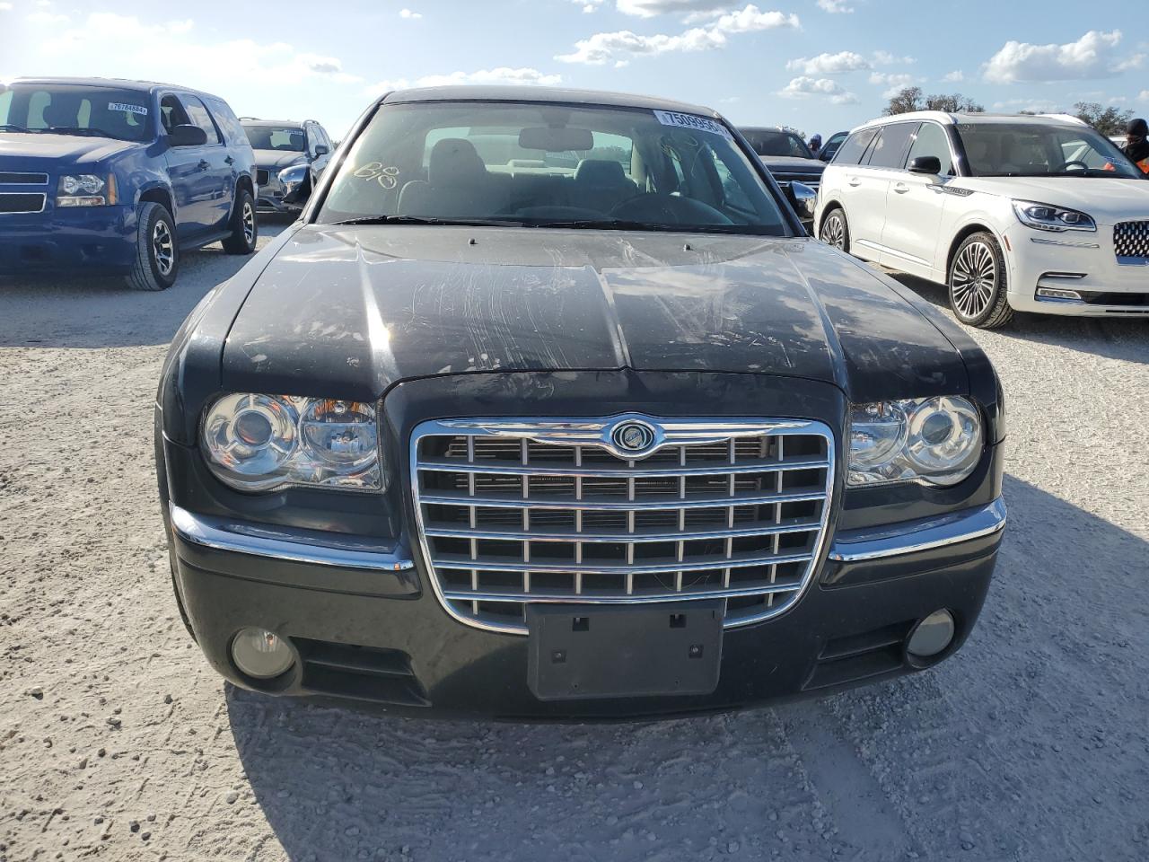2006 Chrysler 300 - Image 5