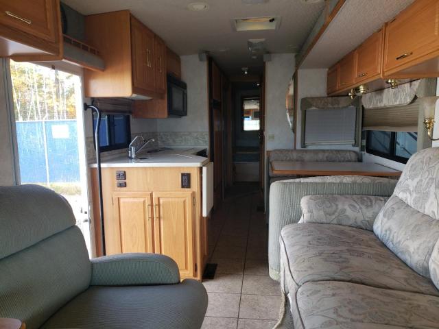 2003 WORKHORSE CUSTOM CHASSIS MOTORHOME CHASSIS W22