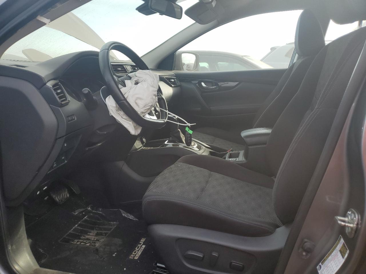 2019 Nissan Rogue - Image 7