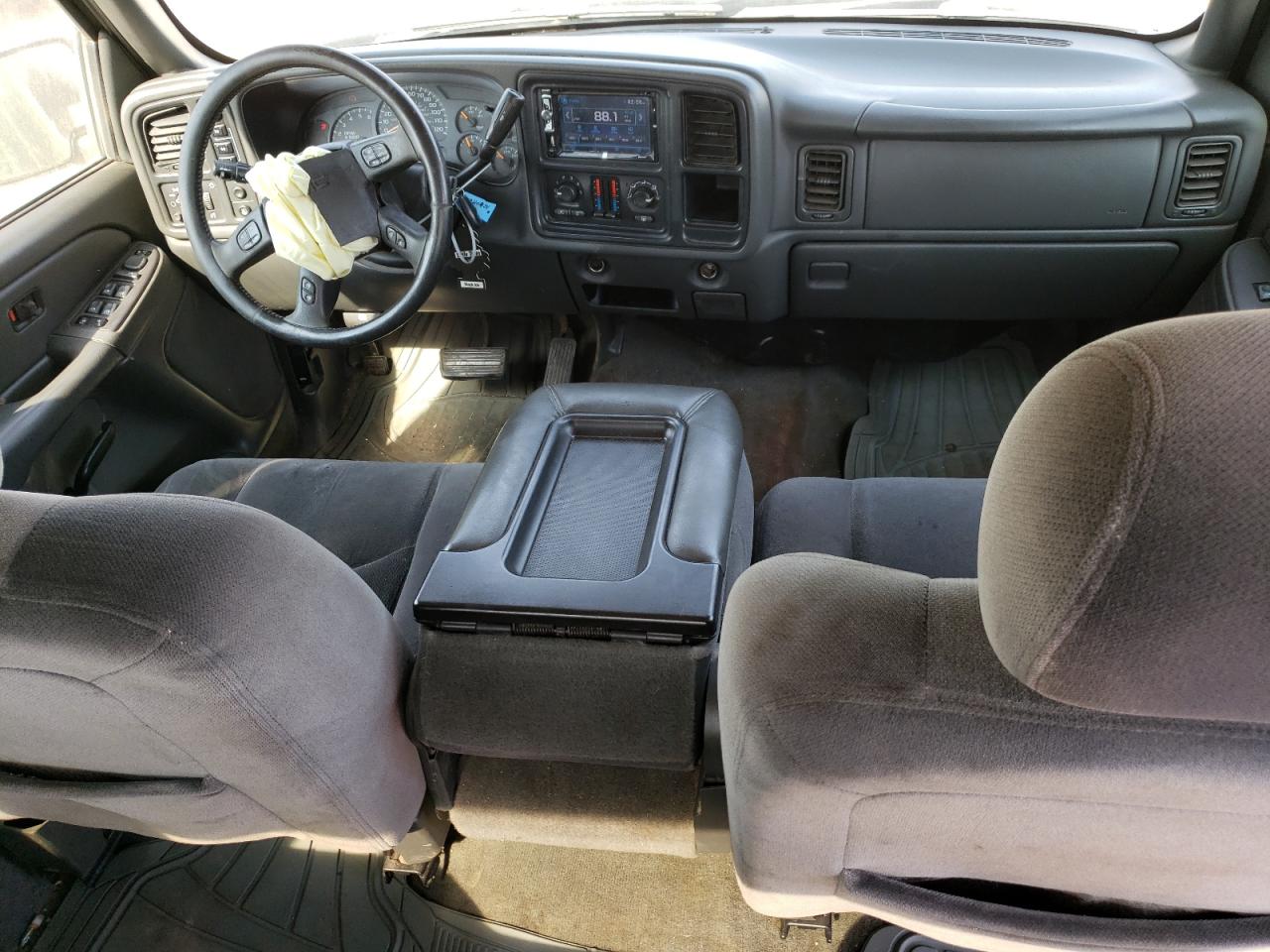 2004 GMC New Sierra K1500 VIN: 2GTEK13T841381571 Lot: 75028454