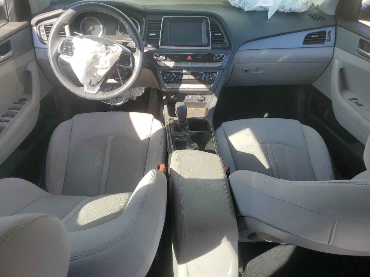 2018 Hyundai Sonata - Image 8