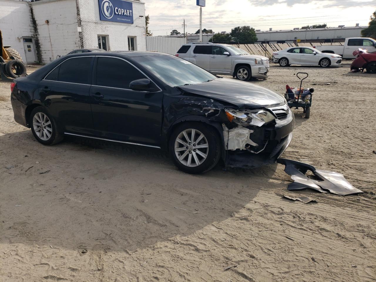 2012 Toyota Camry - Image 4