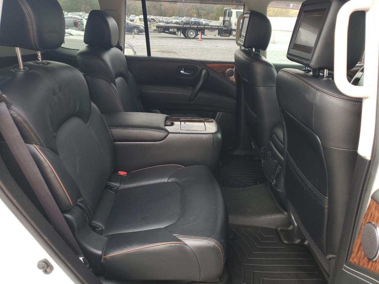 2020 Nissan Armada - Image 11