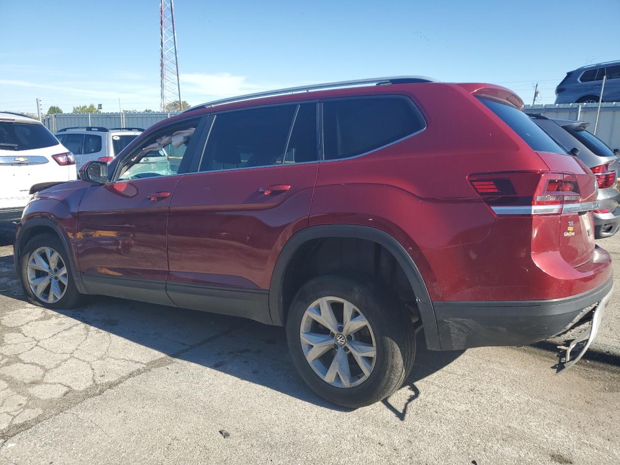 VIN 1V2LR2CA9JC518982 2018 VOLKSWAGEN ATLAS no.2