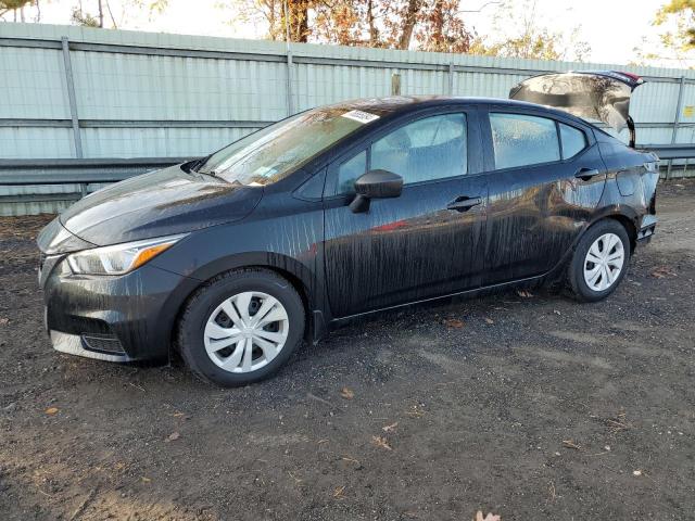  NISSAN VERSA 2020 Чорний