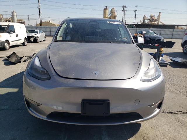  TESLA MODEL Y 2024 Szary