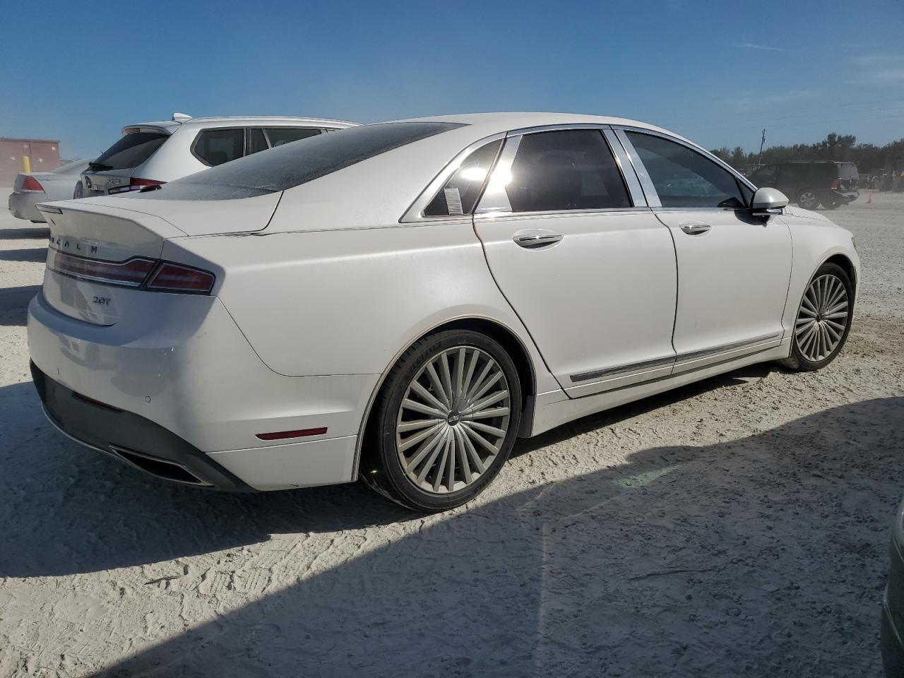 2017 Lincoln MKZ - Image 3