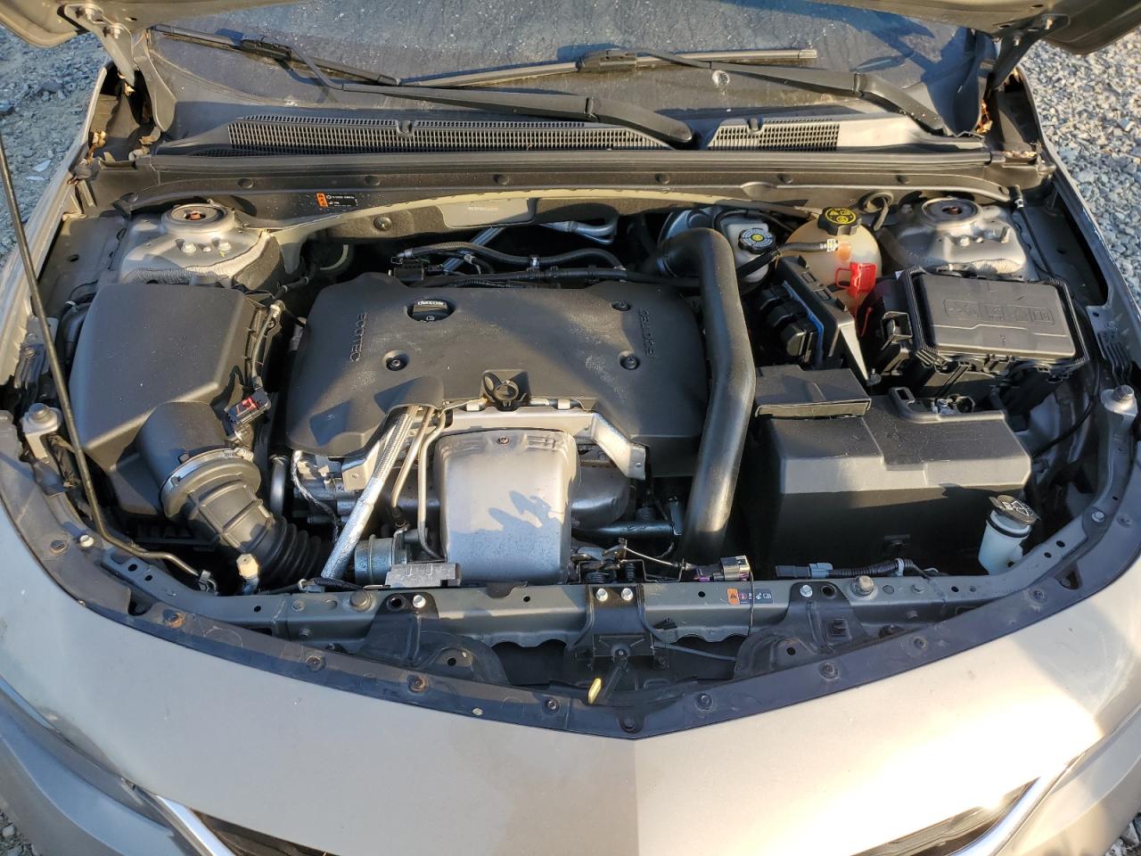 2017 Chevrolet Malibu - Image 11