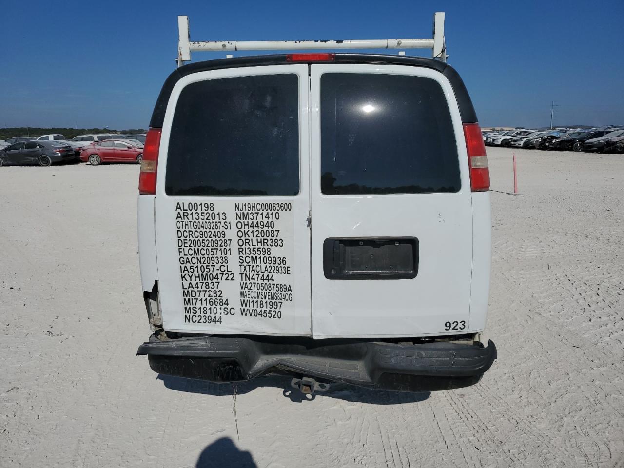 2017 Chevrolet Express G2500 VIN: 1GCWGAFF3H1102485 Lot: 74699124