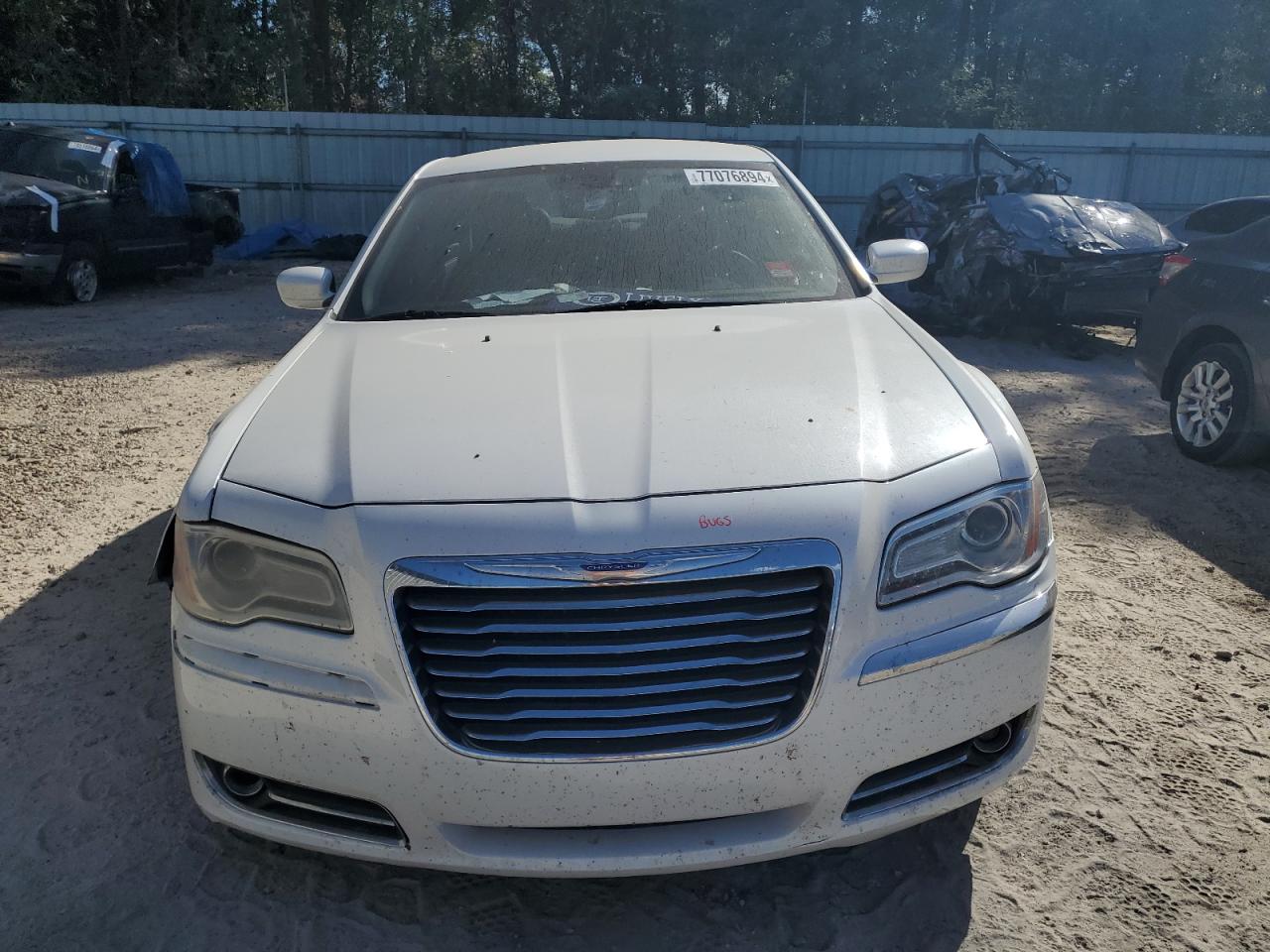 2013 Chrysler 300 - Image 5