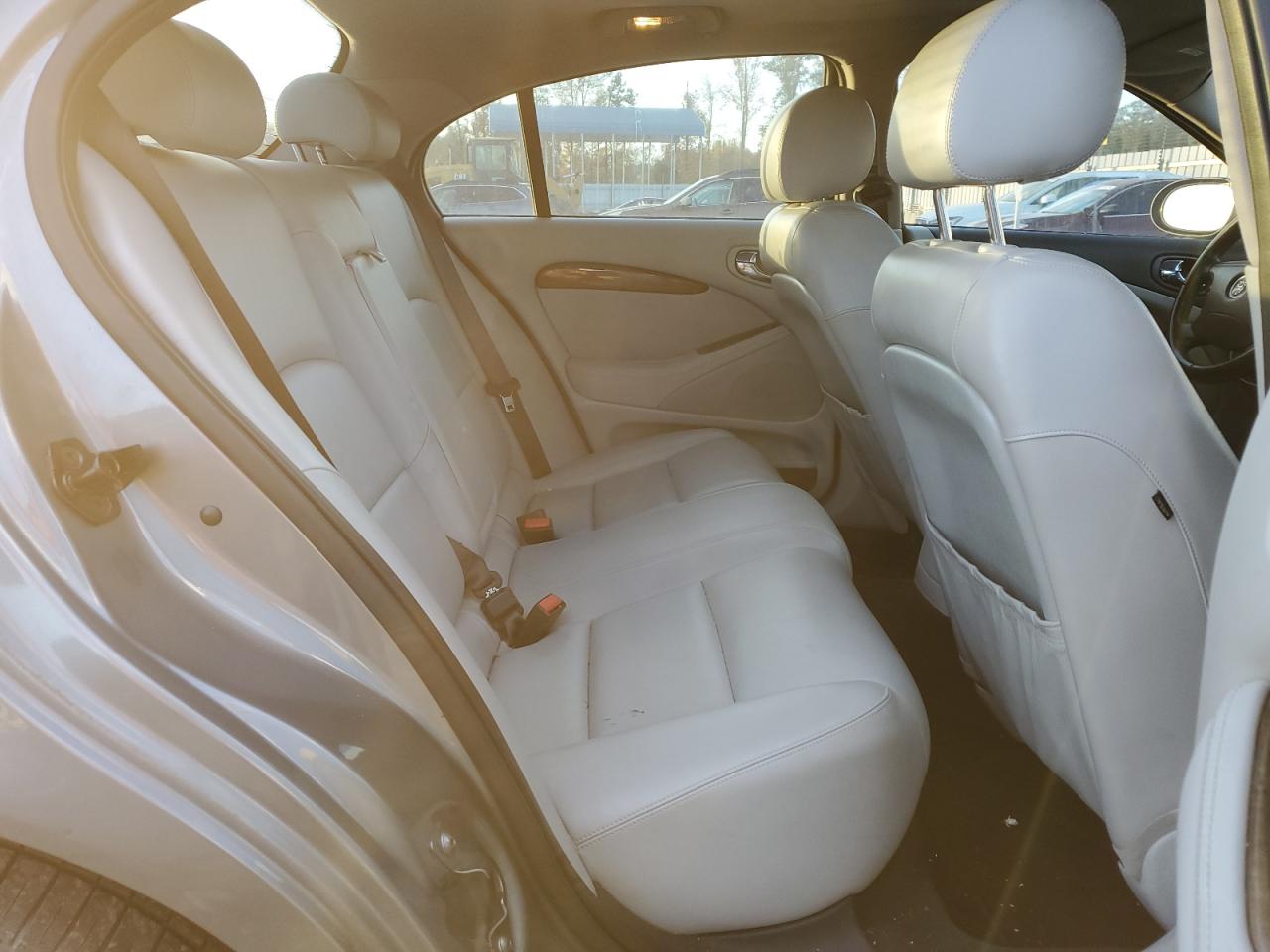 2006 Jaguar S-Type - Image 11