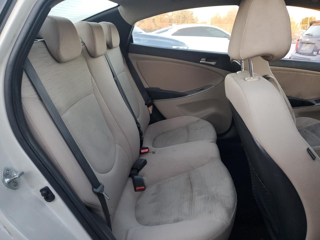 2016 Hyundai Accent - Image 10