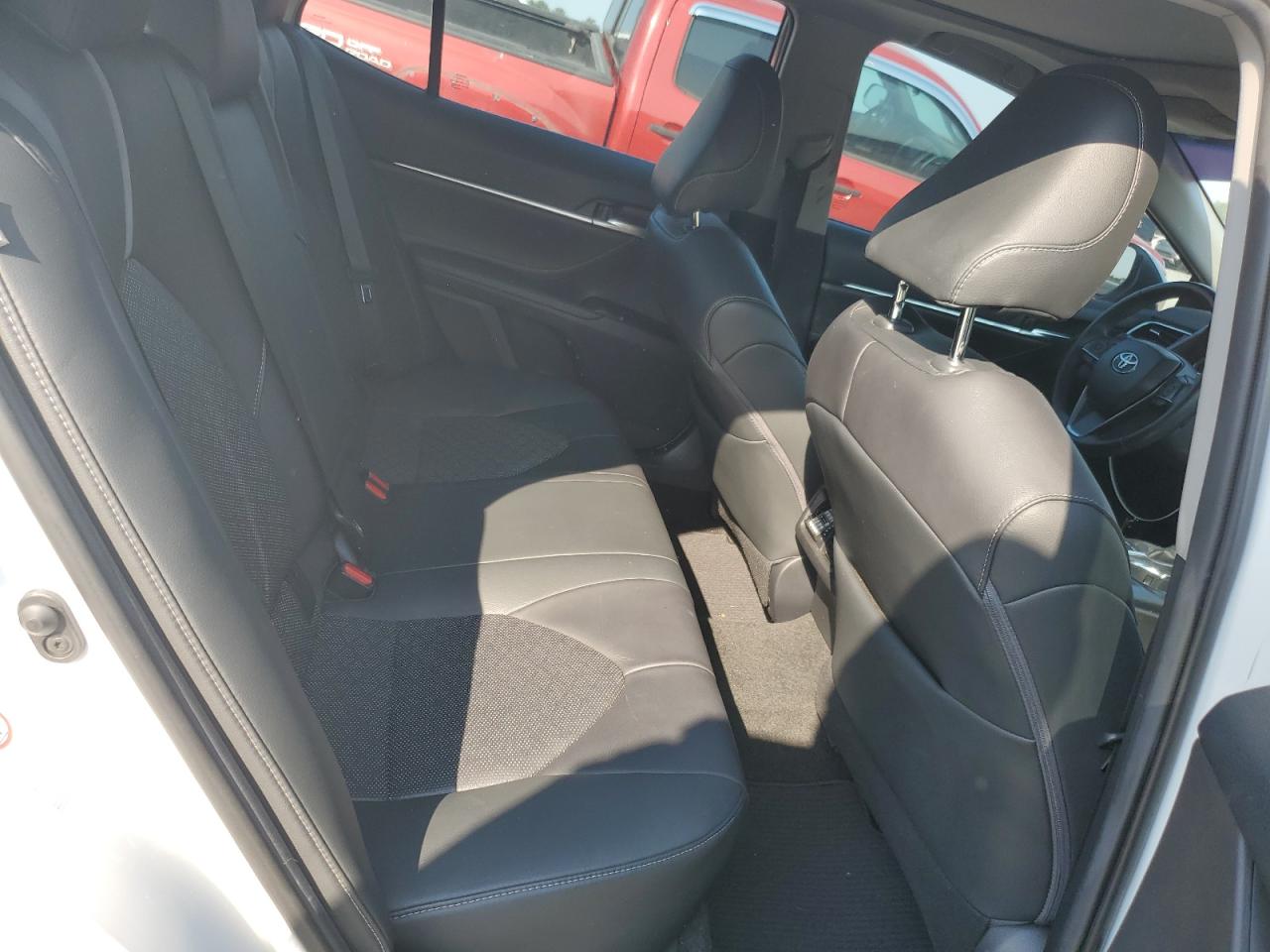 2018 Toyota Camry - Image 10
