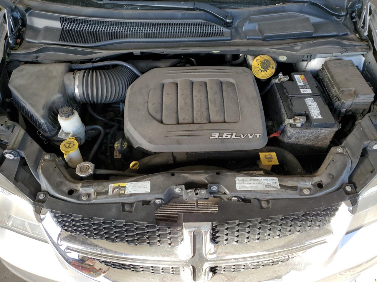 2018 Dodge Caravan - Image 12