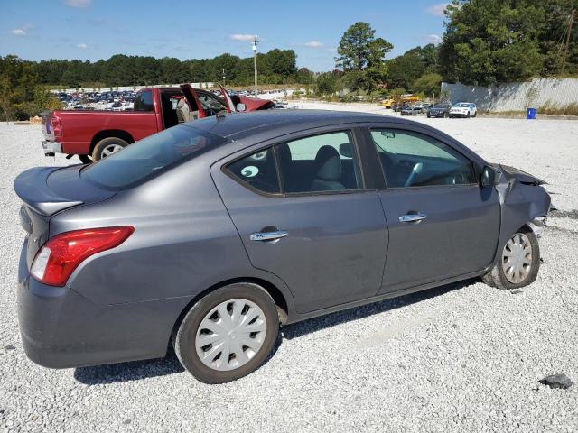  NISSAN VERSA 2019 Серый