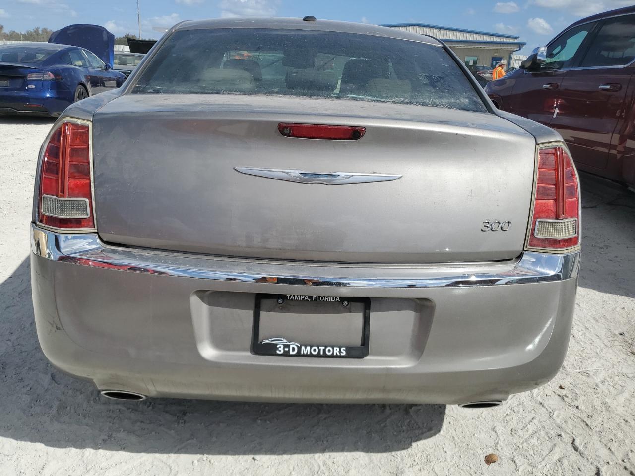 VIN 2C3CCAAG9EH175635 2014 CHRYSLER 300 no.6