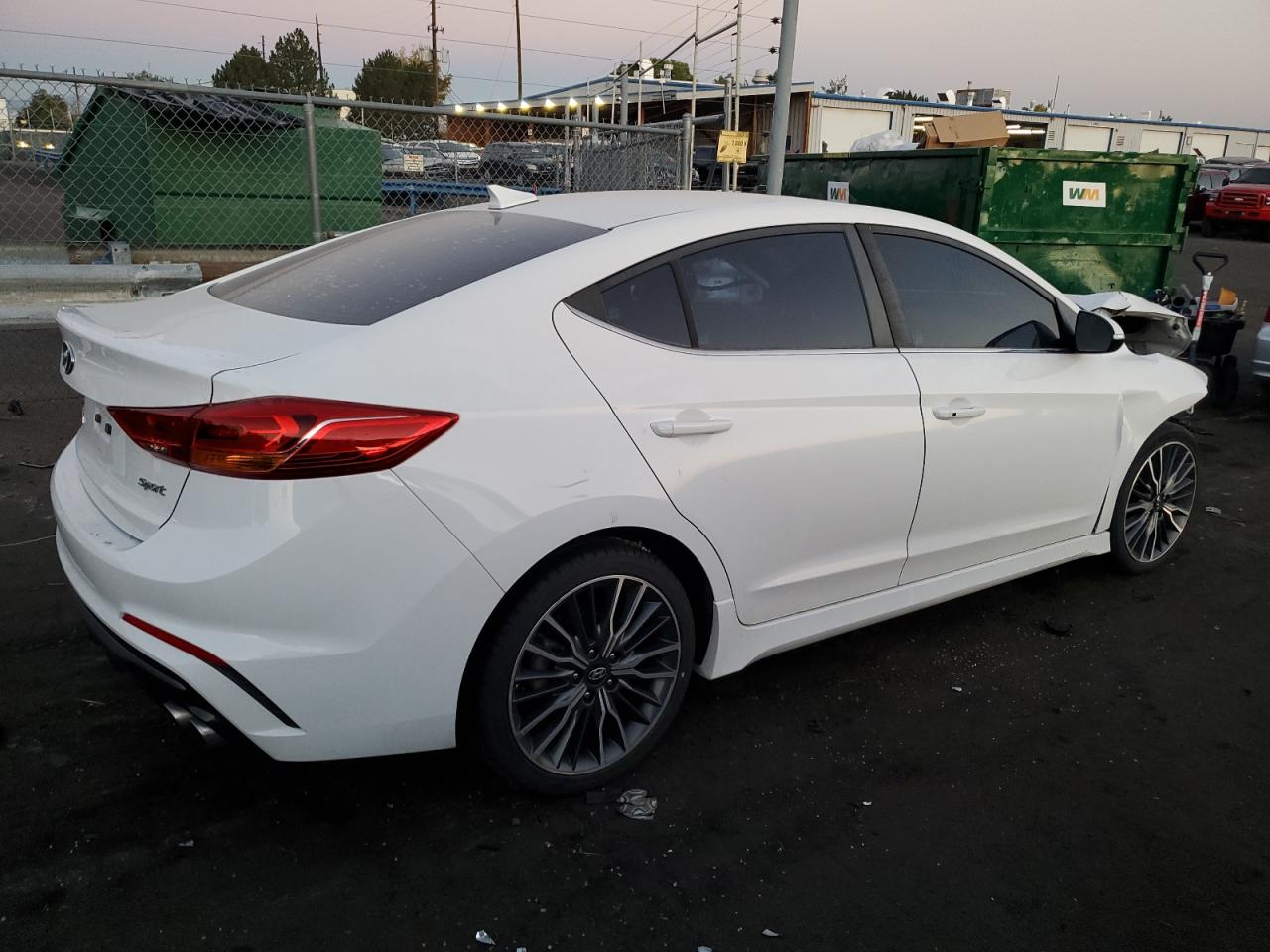 2018 Hyundai Elantra - Image 3