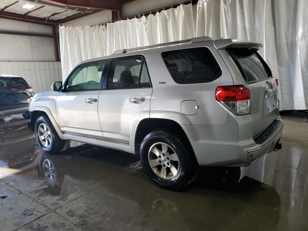 VIN JTEBU5JR5D5145854 2013 TOYOTA 4RUNNER no.2