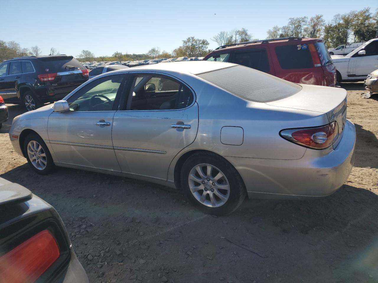 2004 Lexus ES - Image 2