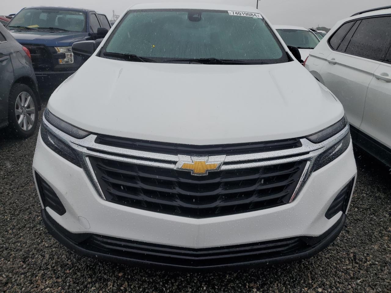 2022 Chevrolet Equinox - Image 5